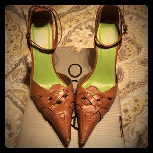 Aldo gorgeous brown leather pointed heel 7B/38
